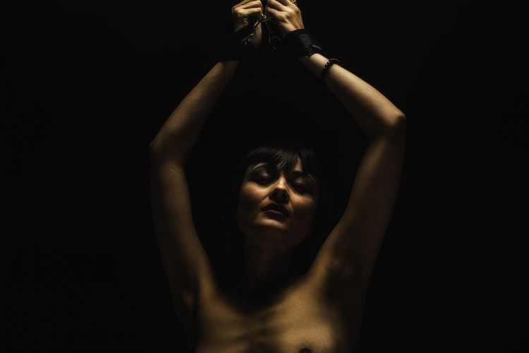 Comment commencer son aventure dans le bdsm ?